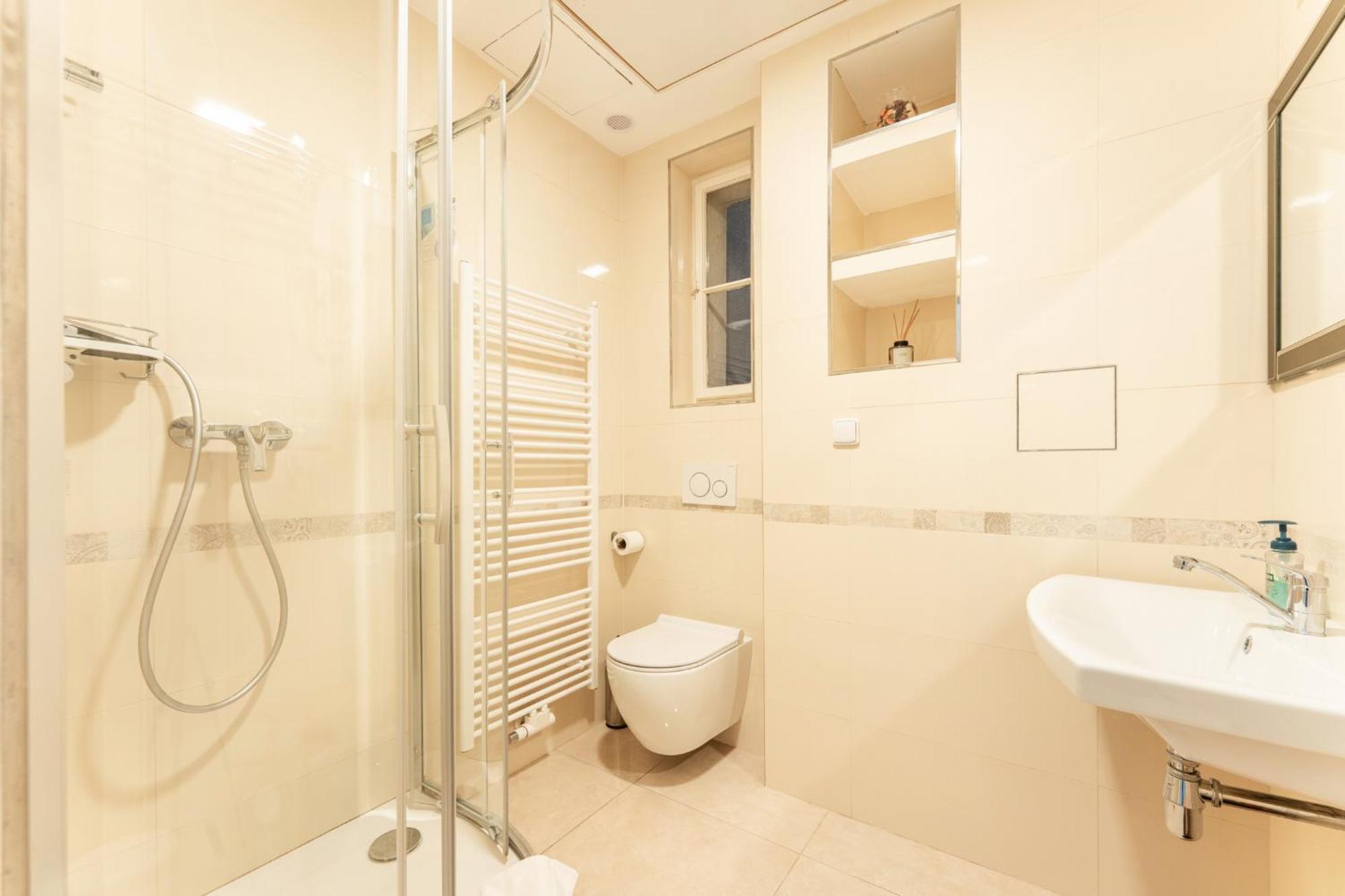 Apartment 10 Minutes Wenceslas Square In Prag